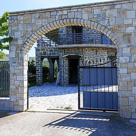 Hotel Gjiri Lalzit 4*