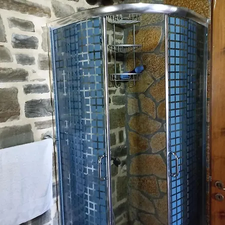 Hotel Gjiri Lalzit